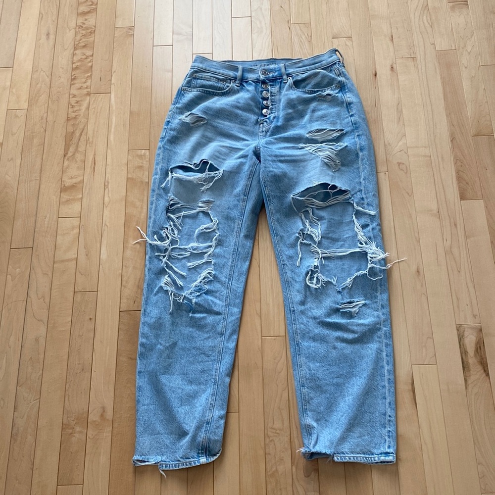 American Eagle 90s boyfriend size 4